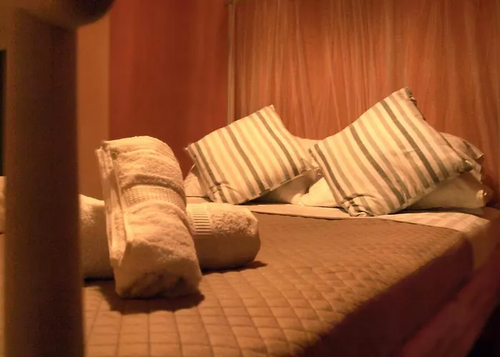 Loulaki Santorini * Vourvoúlos